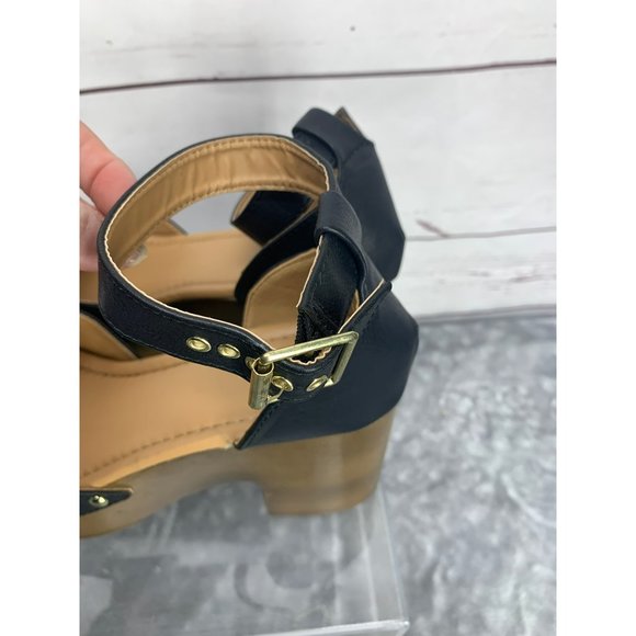 Qupid‎ Wedge Studded Black Size 7.5 Strappy sandals - Picture 7 of 10